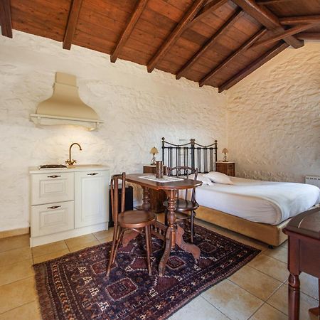 Lithos Stone Suites Areópolisz Szoba fotó