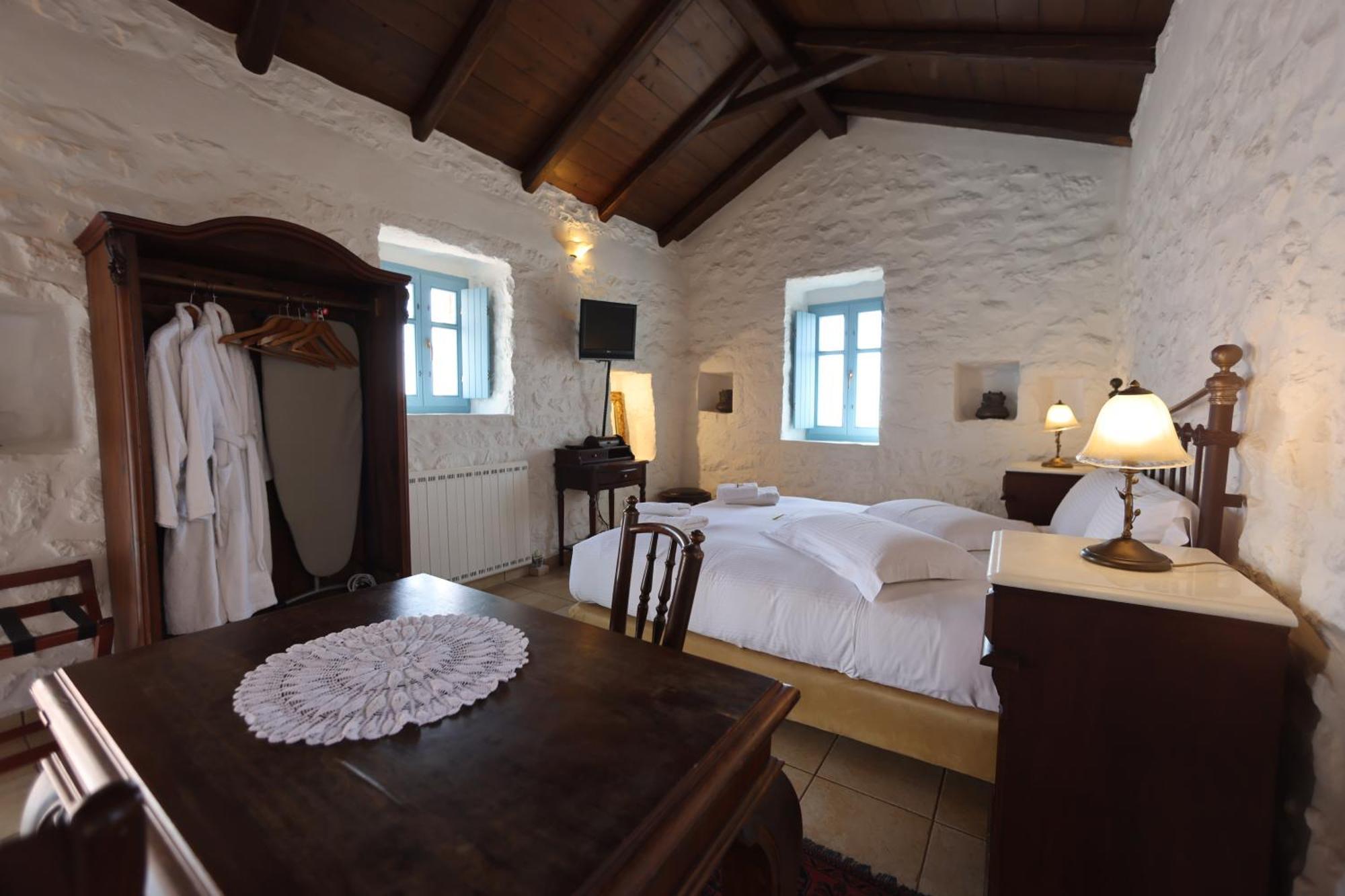 Lithos Stone Suites Areópolisz Szoba fotó
